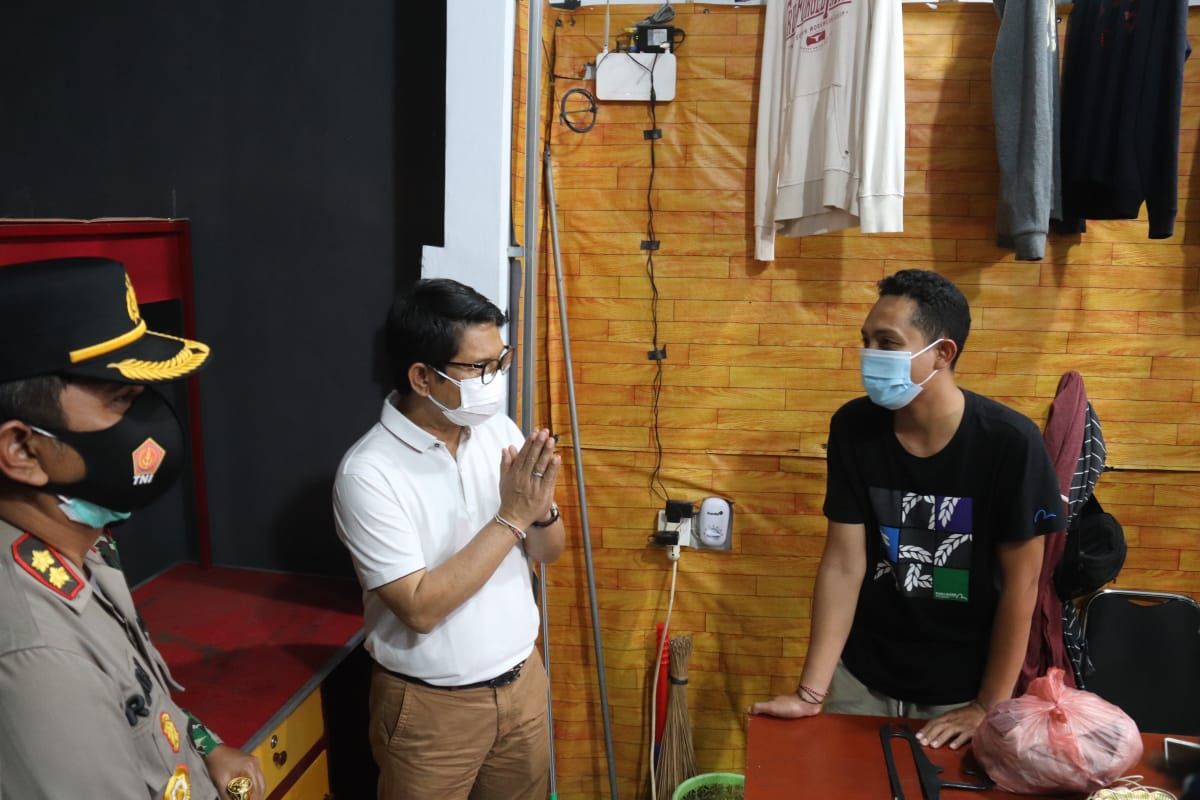 podiumnews.com-Satpol PP Badung Diminta Tindak Tegas Pelaku Usaha Bandel PPKM Darurat